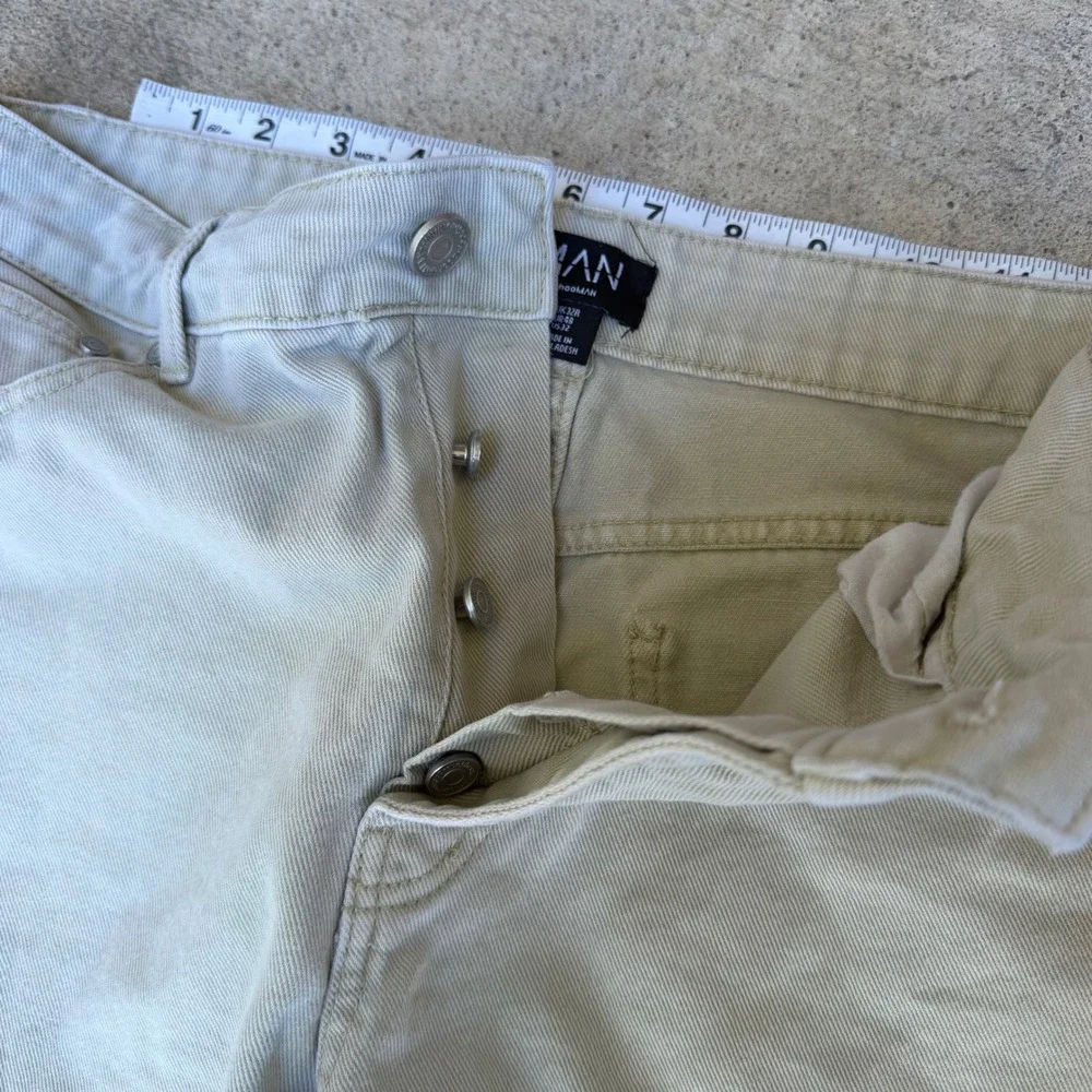 BoohooMAN Mens Straight Leg Jeans Light Sand Stone Button Fly Raw Hem Size 32R